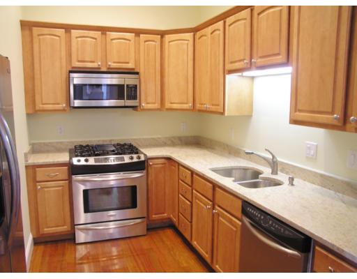 13 Forest St #C, Wellesley, MA 02481 photo 4
