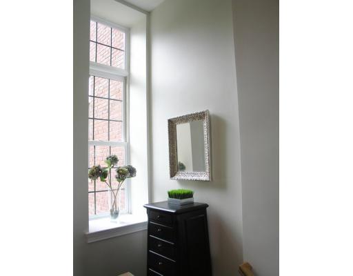 13 Forest St #C, Wellesley, MA 02481 photo 2