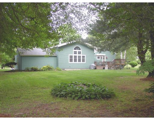 7 Munroe Ave, Reading, MA 01867 photo 2