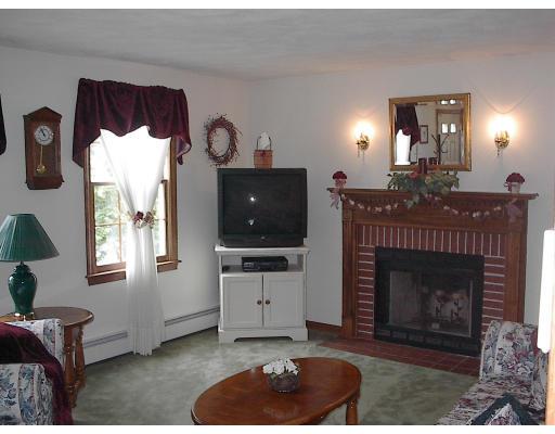 115 Howard St, Reading, MA 01867 photo 6