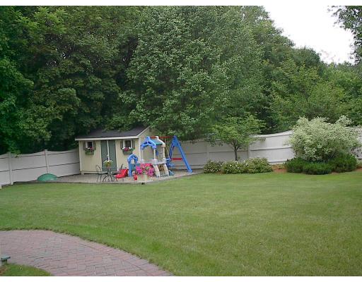 115 Howard St, Reading, MA 01867 photo 3