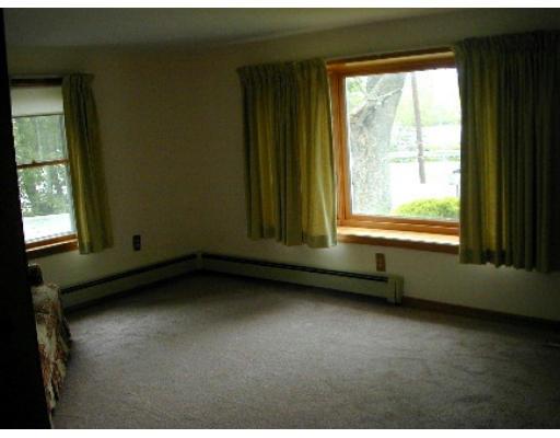 126 High St, Upton, MA 01568 photo 5