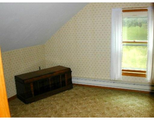126 High St, Upton, MA 01568 photo 8