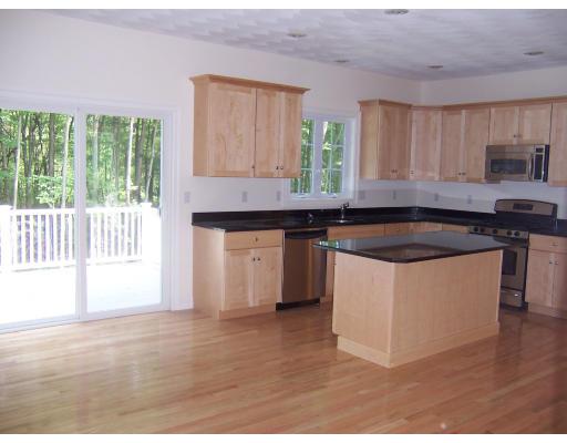 25 Squirrel Hill Rd, Acton, MA 01720 photo 2