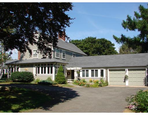 12 Flint St, Marblehead, MA 01945 photo 1