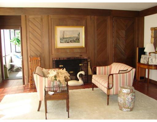 12 Flint St, Marblehead, MA 01945 photo 9