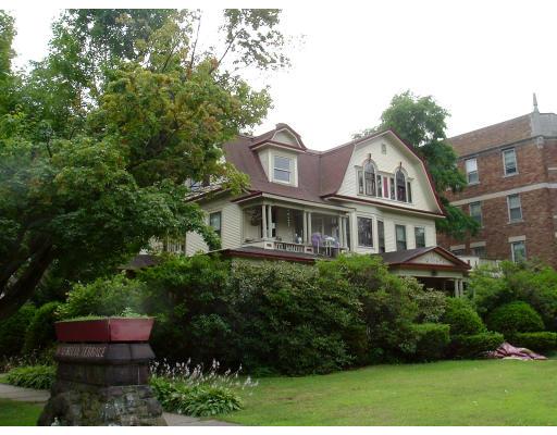 95 Sumner Ave #5, Springfield, MA 01108 photo 4