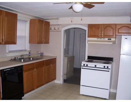 994 Chicopee St, Chicopee, MA 01013 photo 4