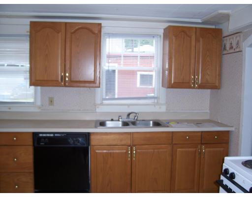 994 Chicopee St, Chicopee, MA 01013 photo 5