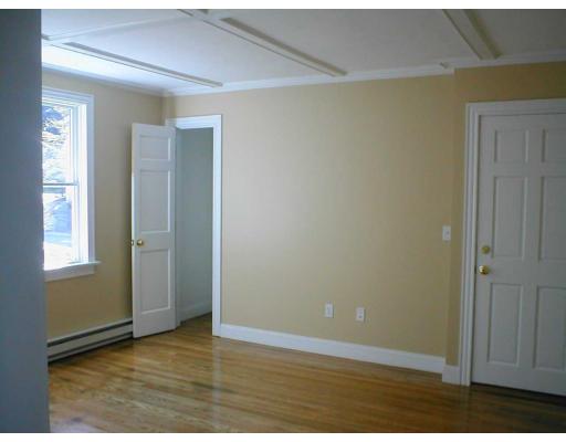 158 E Main St #3, Gloucester, MA 01930 photo 3