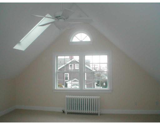 158 E Main St #2, Gloucester, MA 01930 photo 3