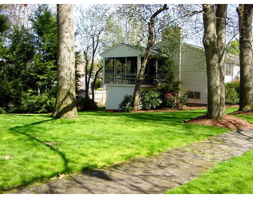 7 Hollow Ridge Rd, Needham, MA 02494 photo 2