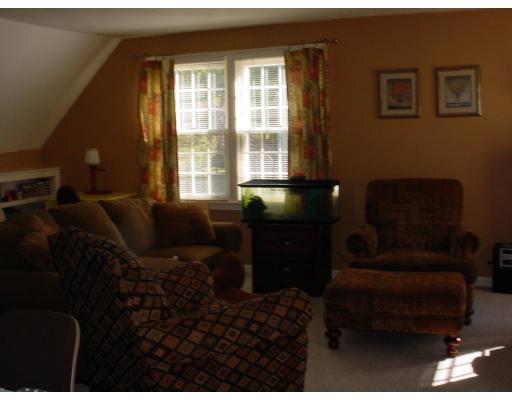16 Windsor Rd, Walpole, MA 02032 photo 6