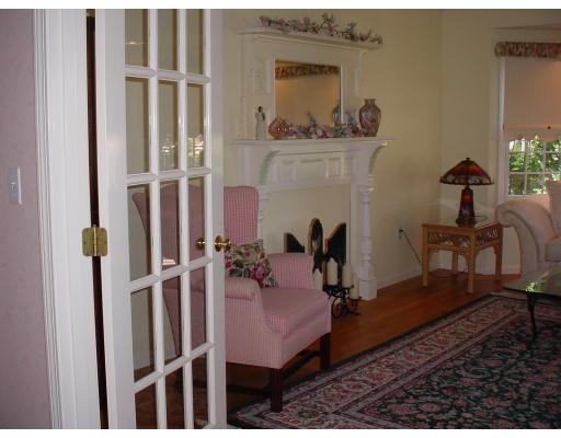 16 Windsor Rd, Walpole, MA 02032 photo 2