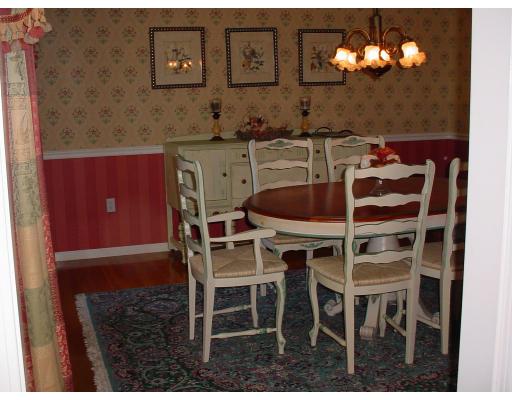 16 Windsor Rd, Walpole, MA 02032 photo 3