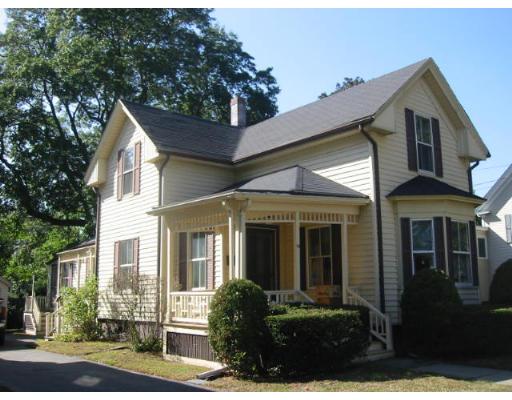 19 Berry St, Danvers, MA 01923 photo 1