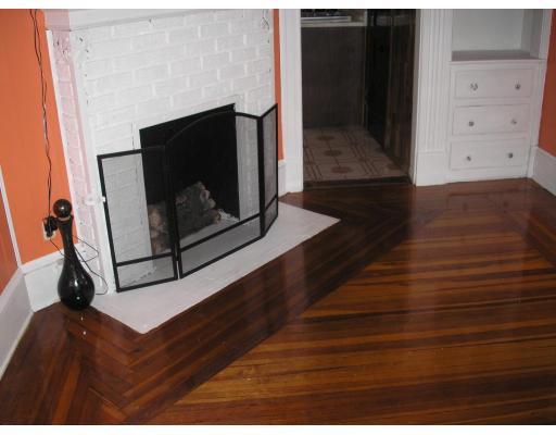 44 Johnson St, Springfield, MA 01108 photo 2