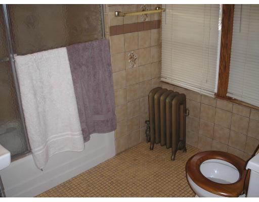 44 Johnson St, Springfield, MA 01108 photo 8