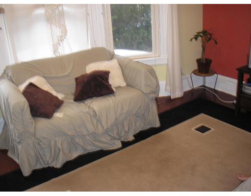 44 Johnson St, Springfield, MA 01108 photo 3