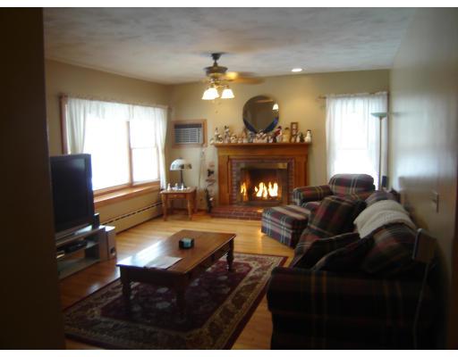 10 Pepin Ave, Easthampton, MA 01027 photo 3