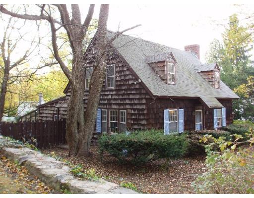 5 Longfellow Rd, Wellesley, MA 02481 photo 2