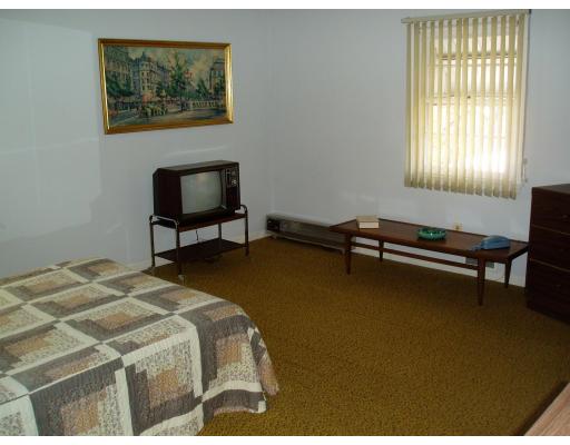 291 El Paso St, Springfield, MA 01104 photo 6