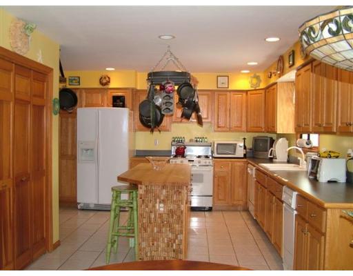 3 Oak Knl, Worcester, MA 01609 photo 1