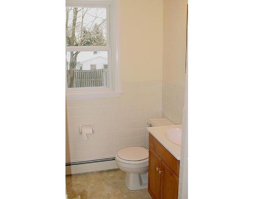 191 Cherokee Dr, Springfield, MA 01109 photo 6