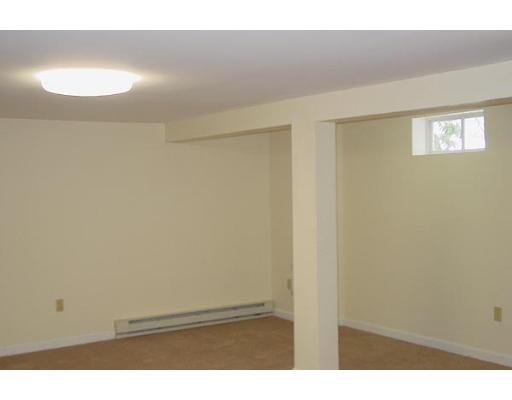 191 Cherokee Dr, Springfield, MA 01109 photo 8