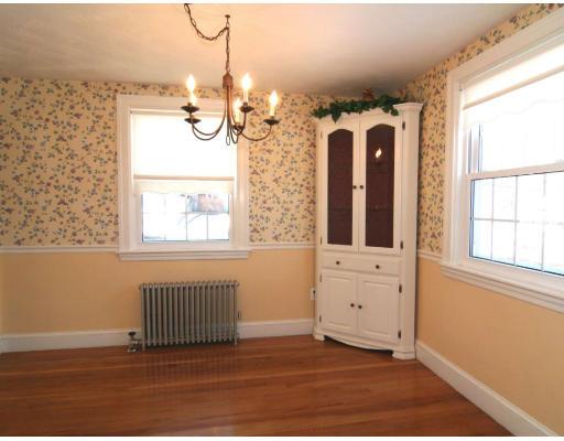 77 High St, Stoneham, MA 02180 photo 3