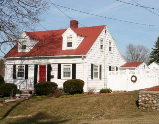 77 High St, Stoneham, MA 02180 photo 1