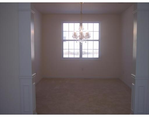 32 Jasmine Dr, Worcester, MA 01605 photo 7