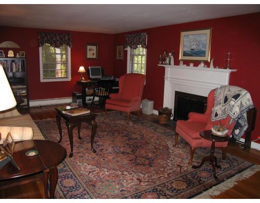 6 Juniper Cir, Walpole, MA 02081 photo 3