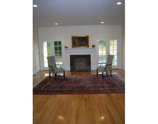 46 Cottage St, Hingham, MA 02043 photo 10