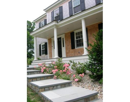 46 Cottage St, Hingham, MA 02043 photo 4