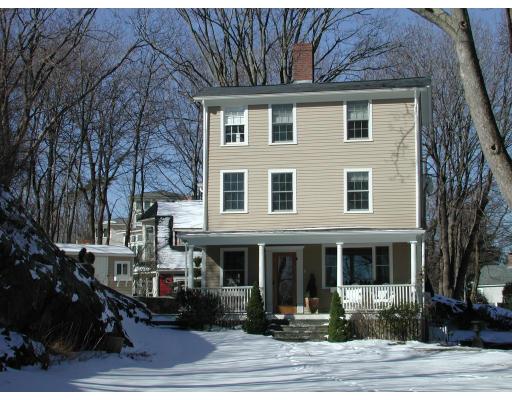 8 Beacon St, Marblehead, MA 01945 photo 1