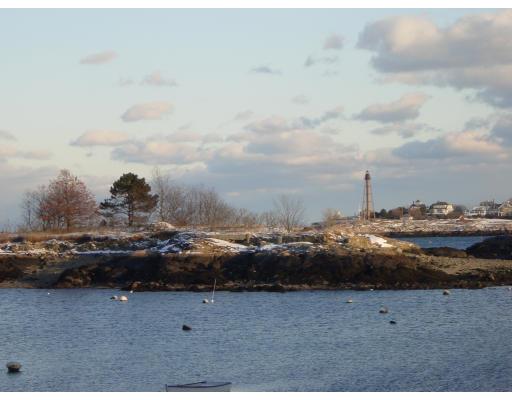 8 Beacon St, Marblehead, MA 01945 photo 11