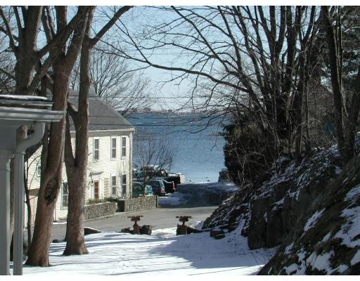 8 Beacon St, Marblehead, MA 01945 photo 3