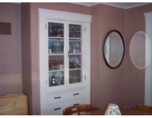4 Weston Rd, Reading, MA 01867 photo 2