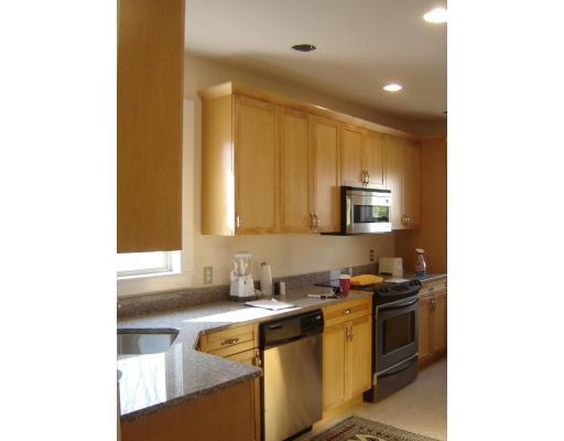 7 Orange St, Reading, MA 01867 photo 3