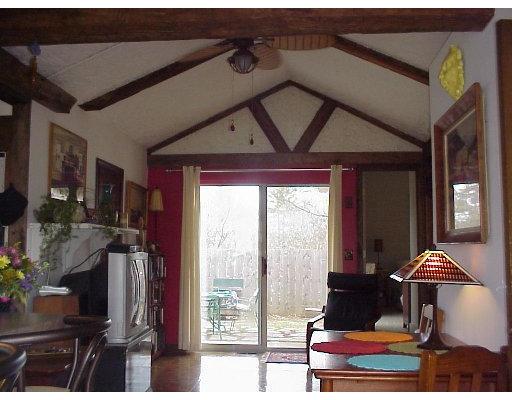 16 Lyndale Ave, Gloucester, MA 01930 photo 3