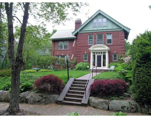 78 Evans Rd, Brookline, MA 02445 photo 1