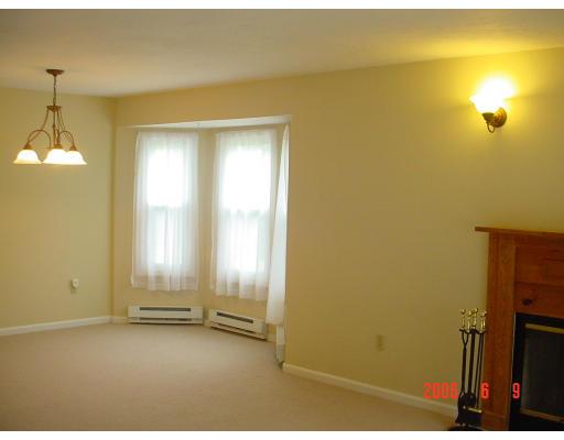 2 Jonathan Cir, Worcester, MA 01604 photo 4