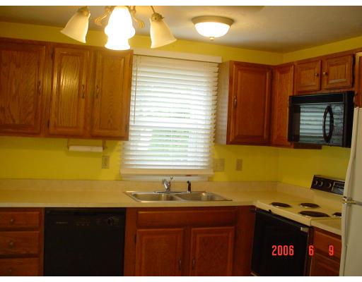2 Jonathan Cir, Worcester, MA 01604 photo 5
