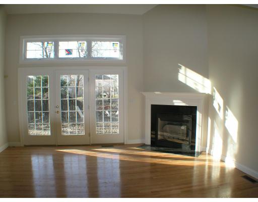 9 Chester St #B, Danvers, MA 01923 photo 2