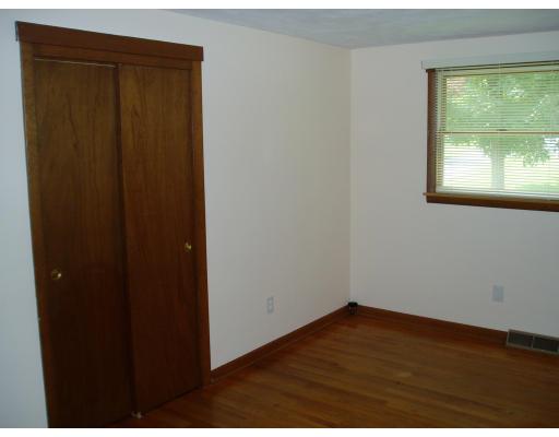 47 Zephyr Ln, Springfield, MA 01128 photo 4