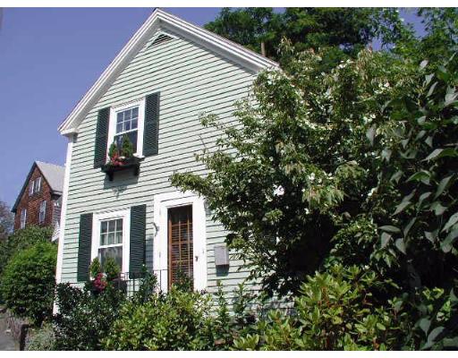 23 Sewall St, Marblehead, MA 01945 photo 1