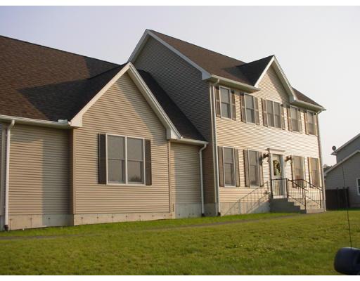 113 Carpenter Ave, Chicopee, MA 01020 photo 2