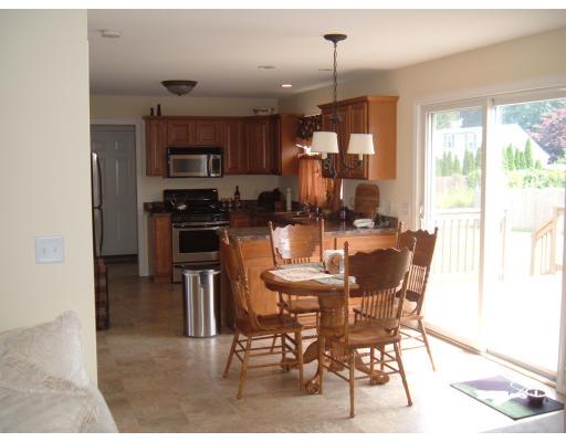 113 Carpenter Ave, Chicopee, MA 01020 photo 3