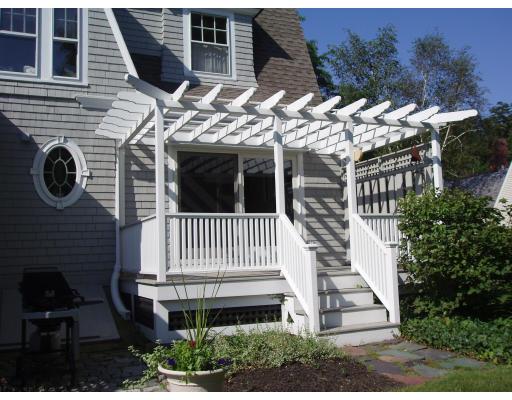 49 Lincoln St, Hingham, MA 02043 photo 3
